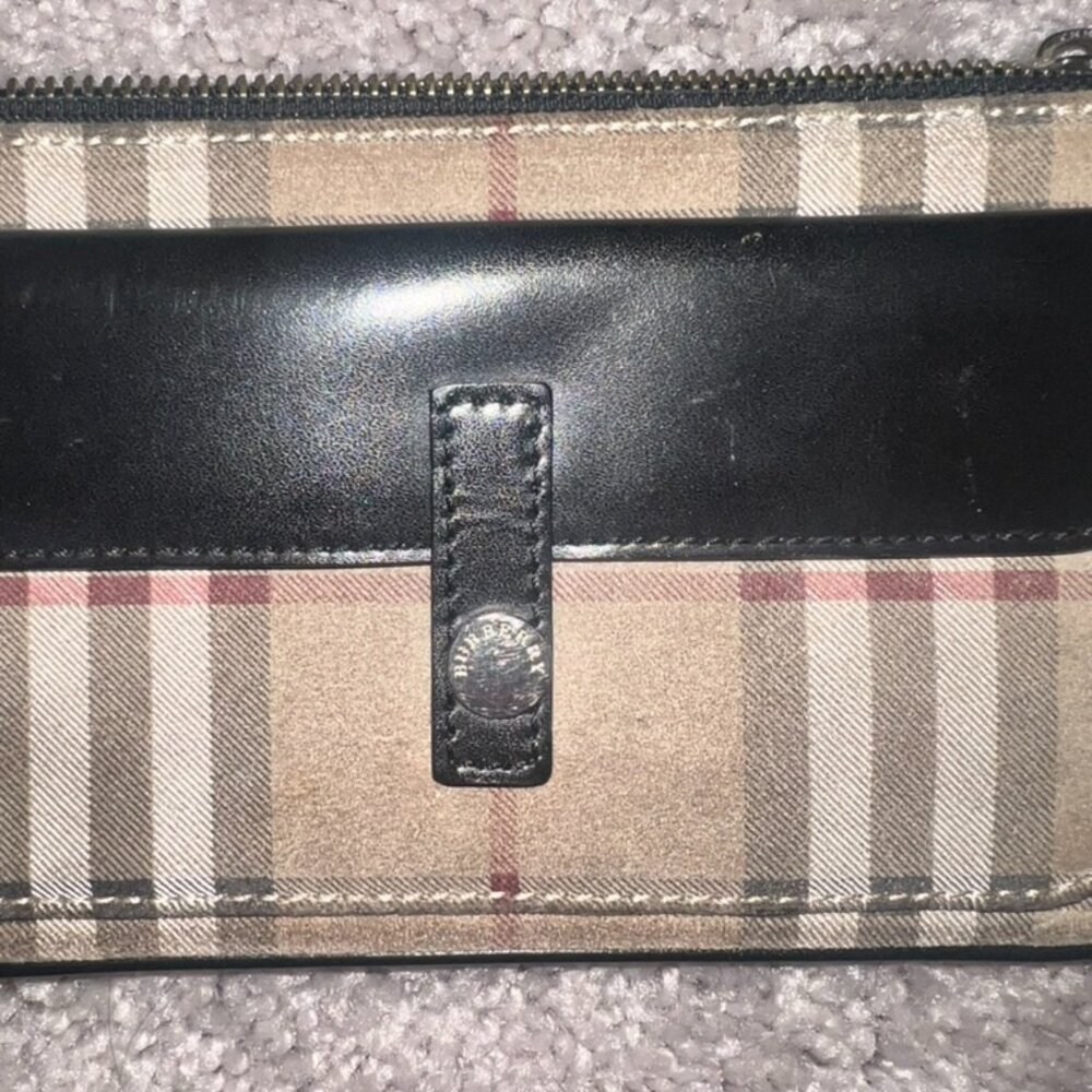 Vintage Burberry Wristlet Clutch - Picture 4 of 6